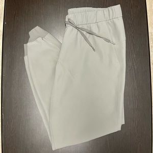 Lululemon On The Fly Jogger *Woven